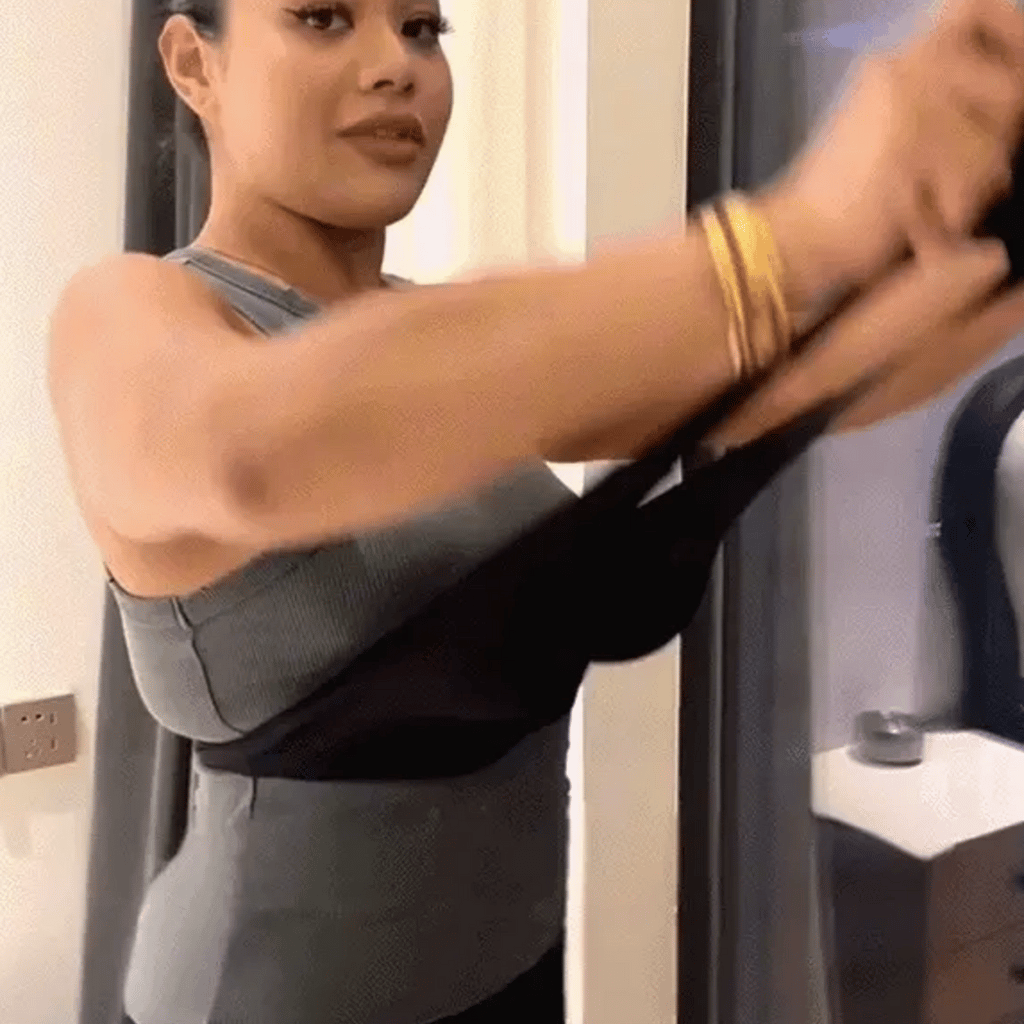 HerCurve ComfortLift in motion